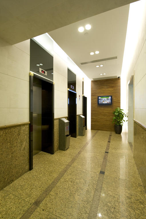 Hotel Bishop Lei International House