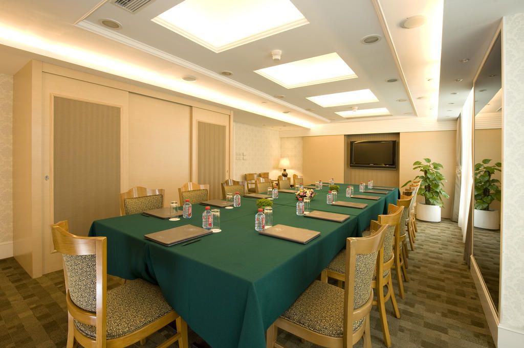 Hotel Bishop Lei International House 4*