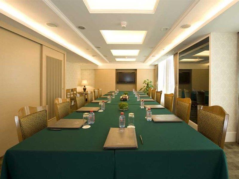 Hotel Bishop Lei International House 4*